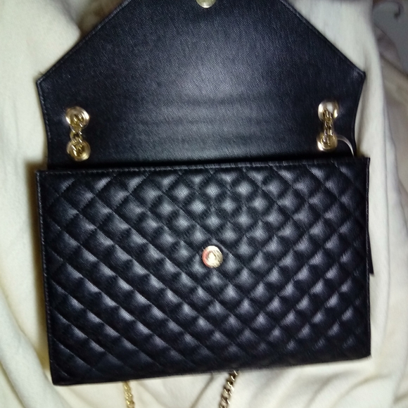 YVES SAINT LAURENT ENVELOPE CHEVRON QUILTED MATELASSE LEATHER MED SHOULDER BAG - Picture 3 of 16